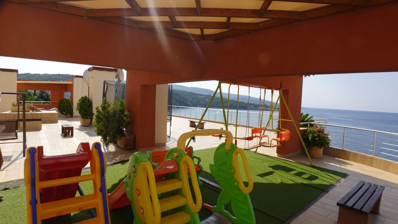 Квартира в Добра Воде, Черногория, 227 м² - фото 6