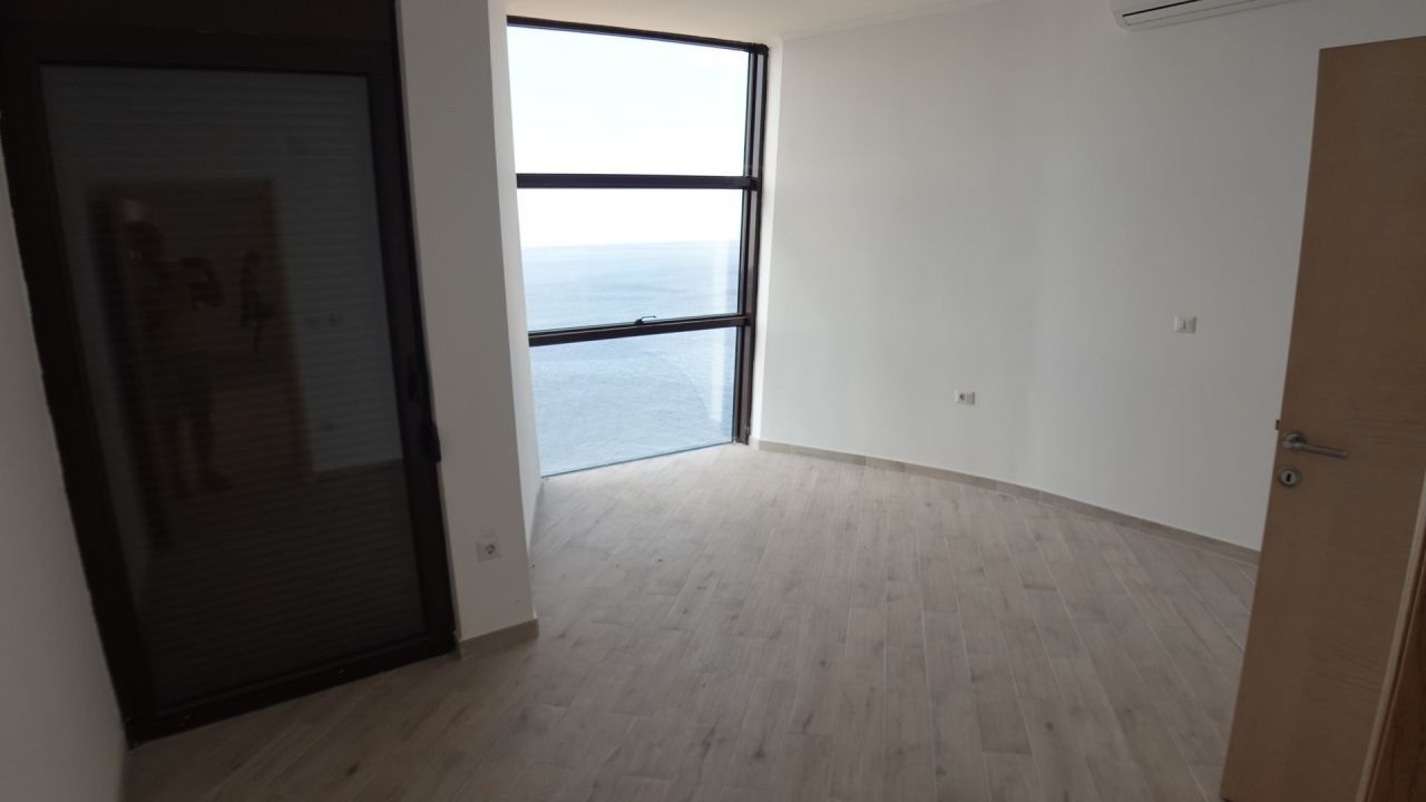 Квартира в Добра Воде, Черногория, 227 м² - фото 12