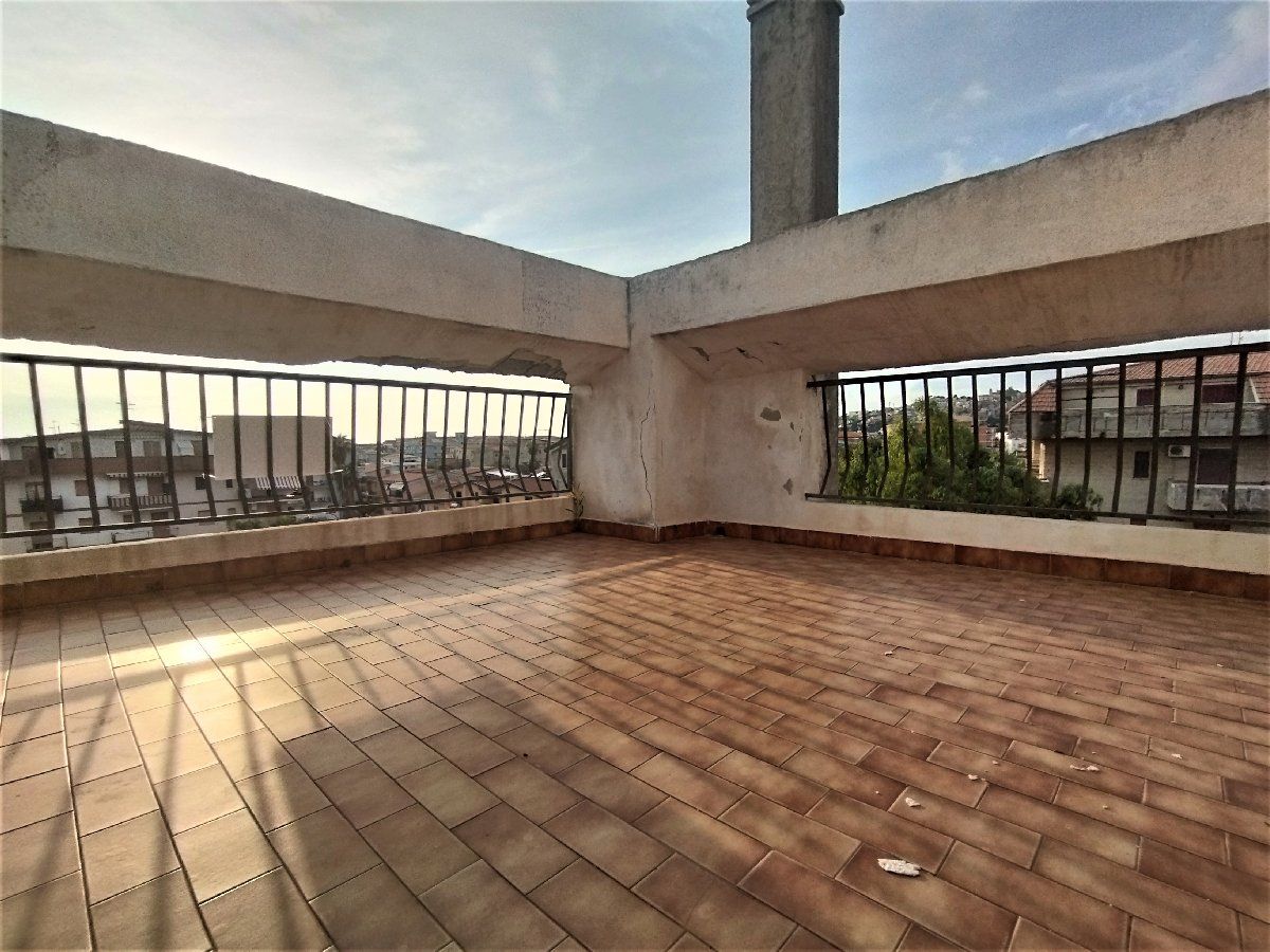 Пентхаус в Скалее, Италия, 45 м² - фото 1