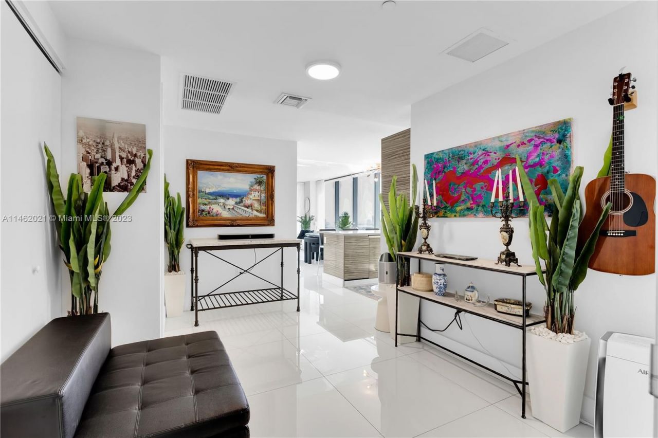 Квартира в Майами, США, 130 м² - фото 16