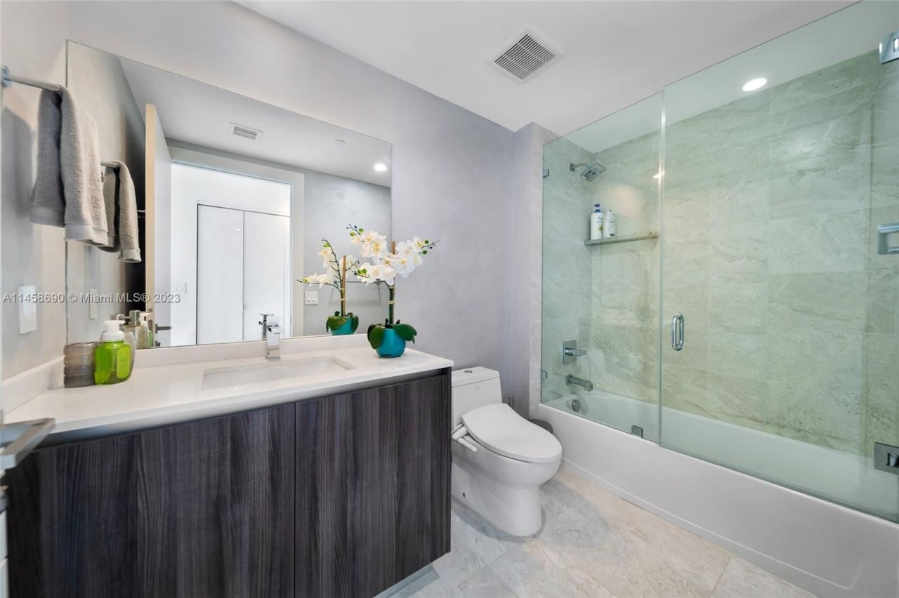 Квартира в Майами, США, 190 м² - фото 15