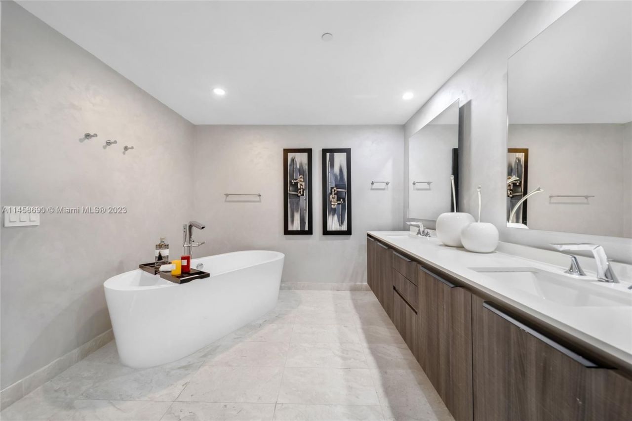 Квартира в Майами, США, 190 м² - фото 13