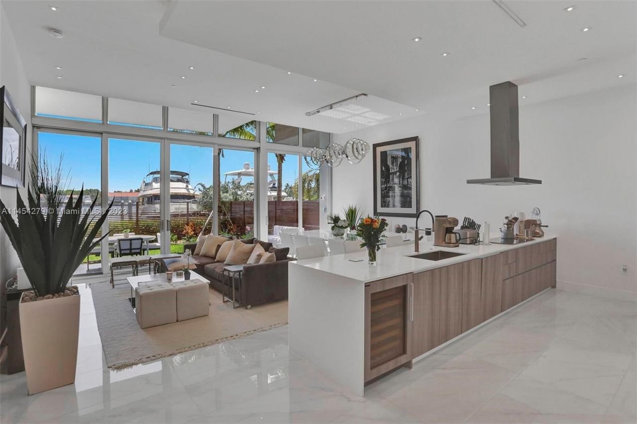 Таунхаус в Майами, США, 300 м² - фото 8