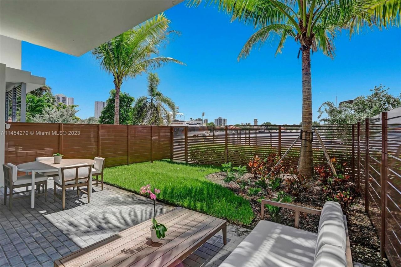 Таунхаус в Майами, США, 300 м² - фото 3