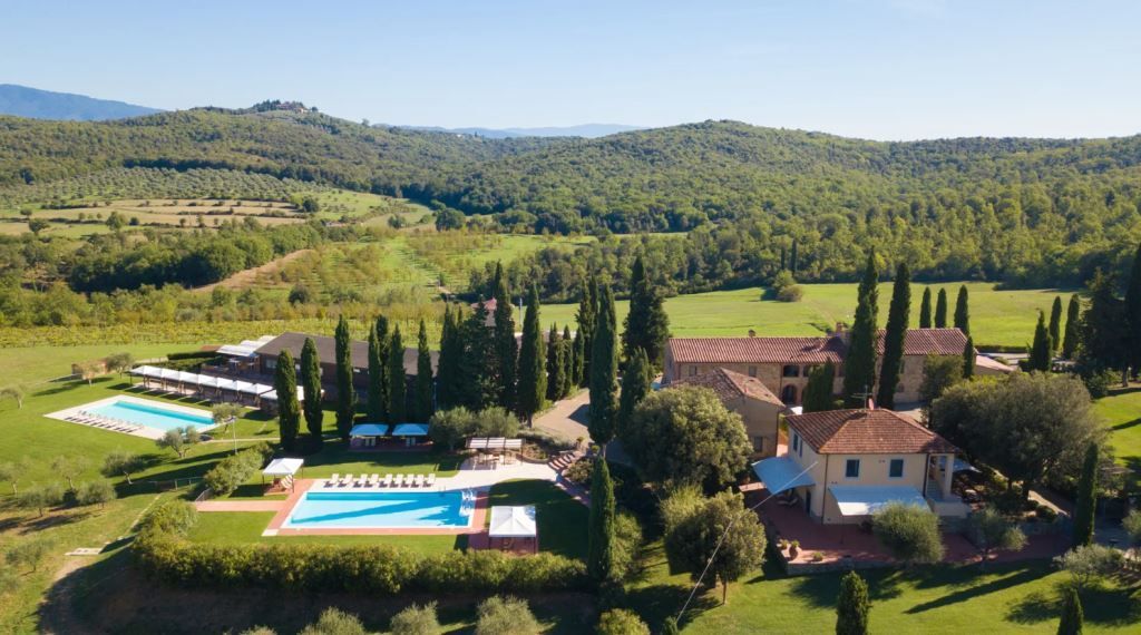 Доходный дом в Ареццо, Италия, 1 500 м² - фото 2