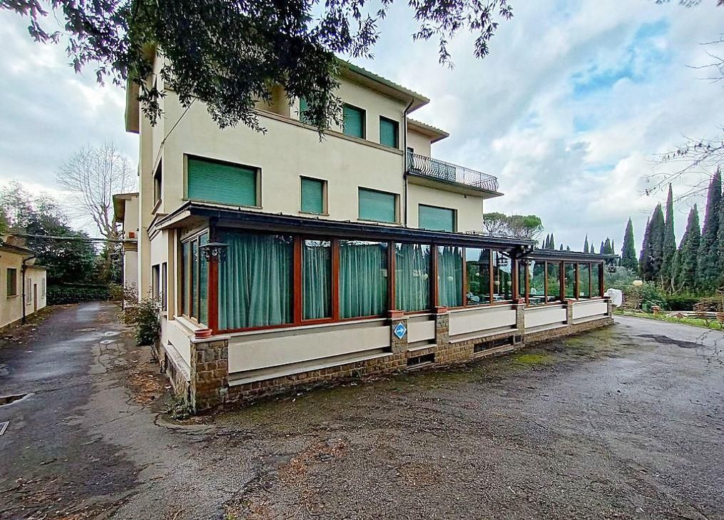 Отель, гостиница во Флоренции, Италия, 1 800 м² - фото 3