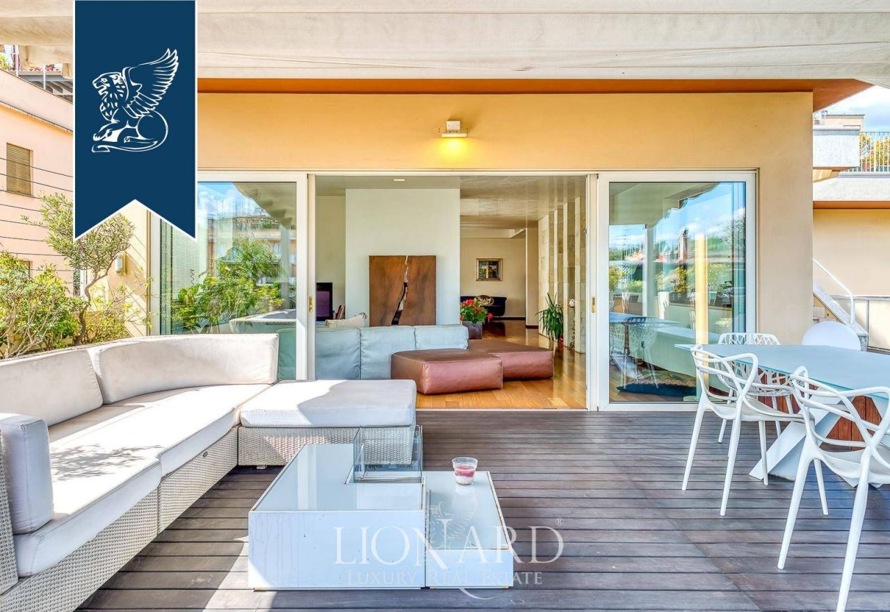 Апартаменты в Риме, Италия, 350 м² - фото 1