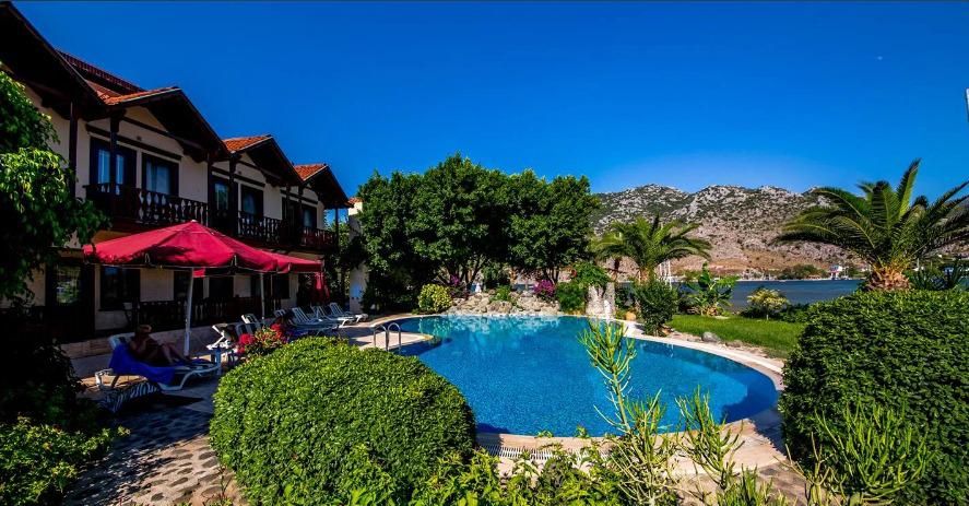 Отель, гостиница в Мугле, Турция, 3 000 м2 - фото 1