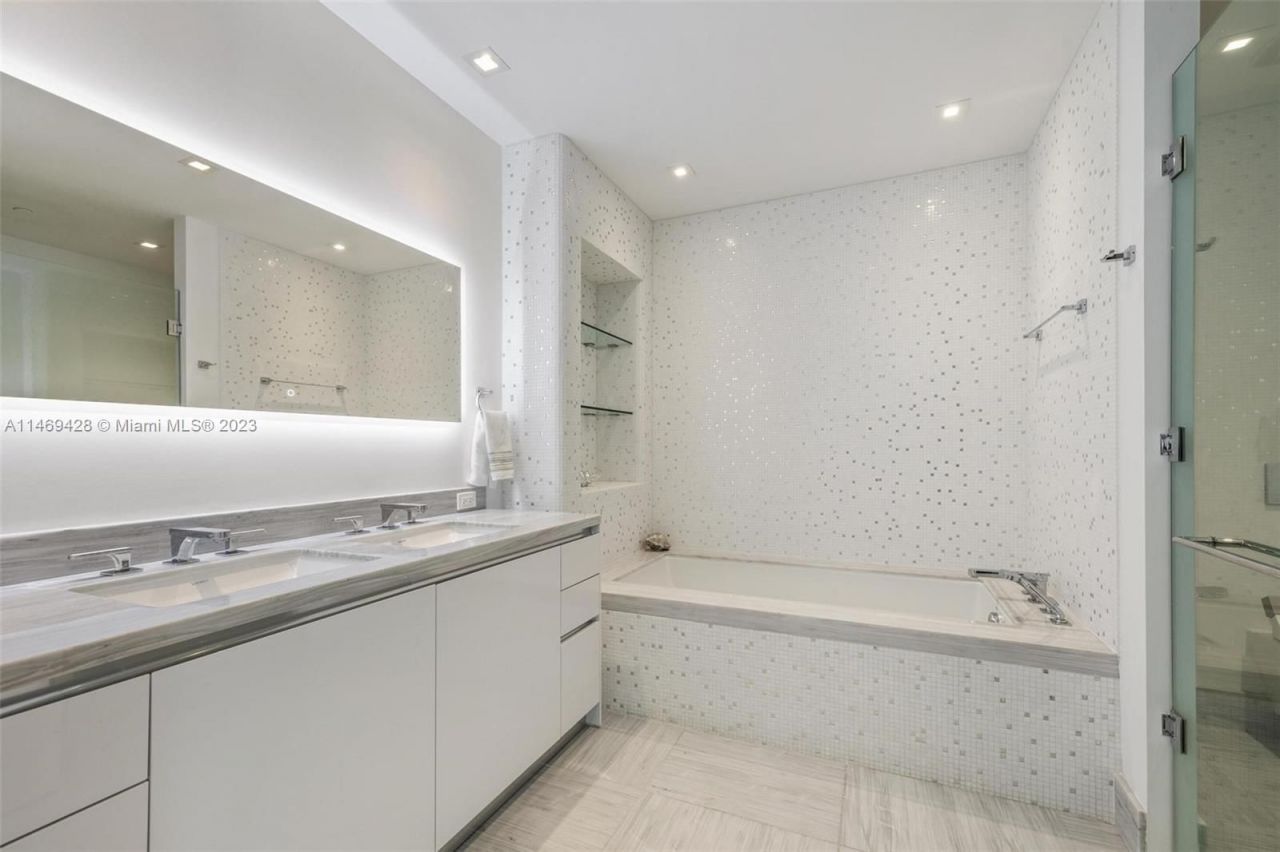 Квартира в Майами, США, 150 м² - фото 13