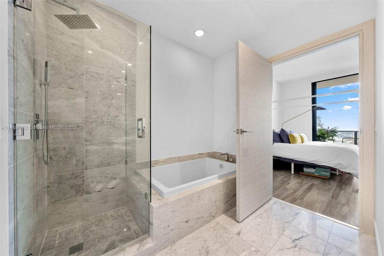 Квартира в Майами, США, 220 м² - фото 9