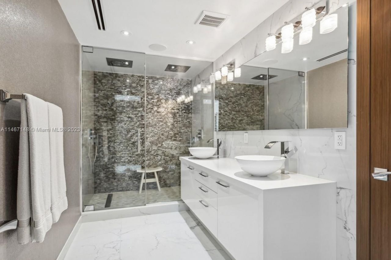 Квартира в Майами, США, 210 м² - фото 11