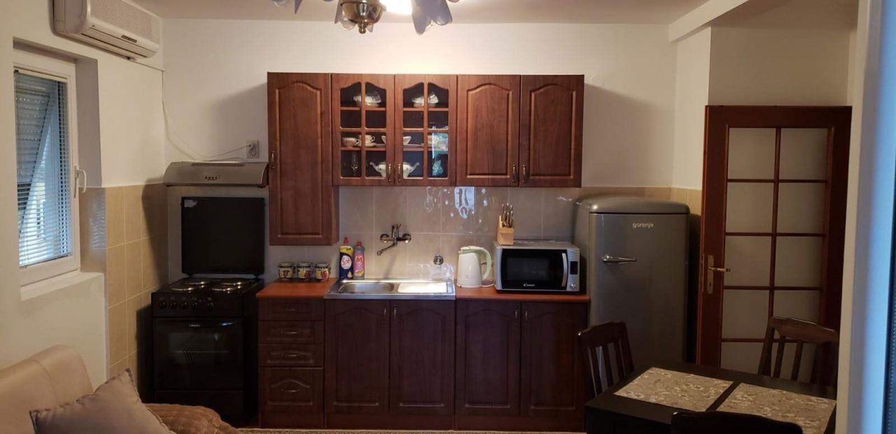 Квартира в Баре, Черногория, 45 м² - фото 2