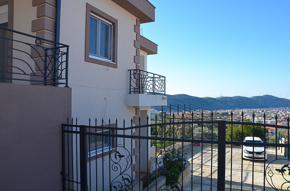 Дом в Баре, Черногория, 170 м² - фото 2