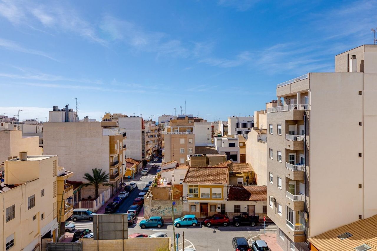 Апартаменты в Торревьехе, Испания, 125 м2 - фото 1