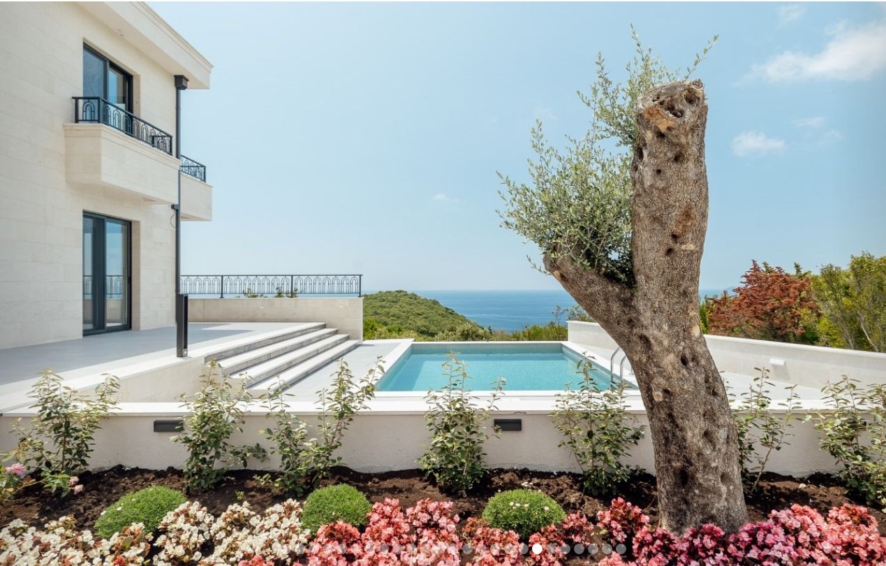 Вилла в Режевичах, Черногория, 318 м² - фото 2