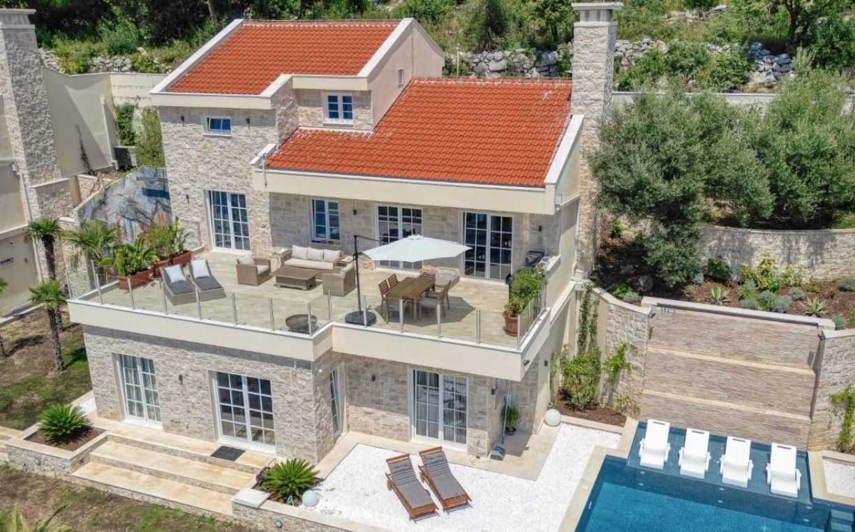 Вилла в Херцег-Нови, Черногория, 230 м² - фото 6