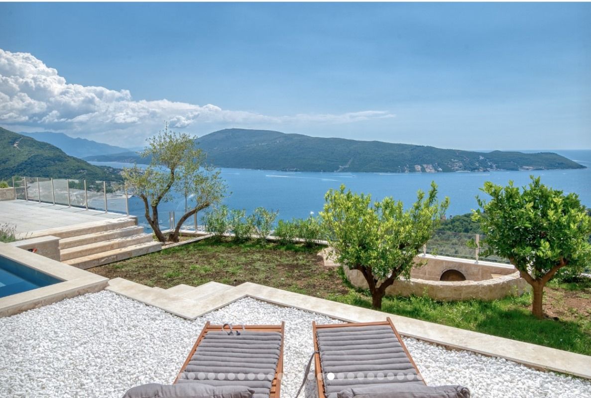 Вилла в Херцег-Нови, Черногория, 230 м² - фото 19