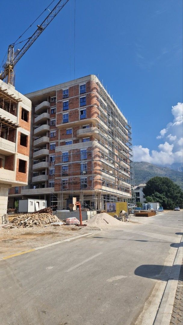 Квартира в Баре, Черногория, 68 м2 - фото 1