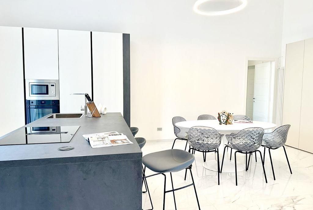 Вилла в Форте деи Марми, Италия, 350 м² - фото 2