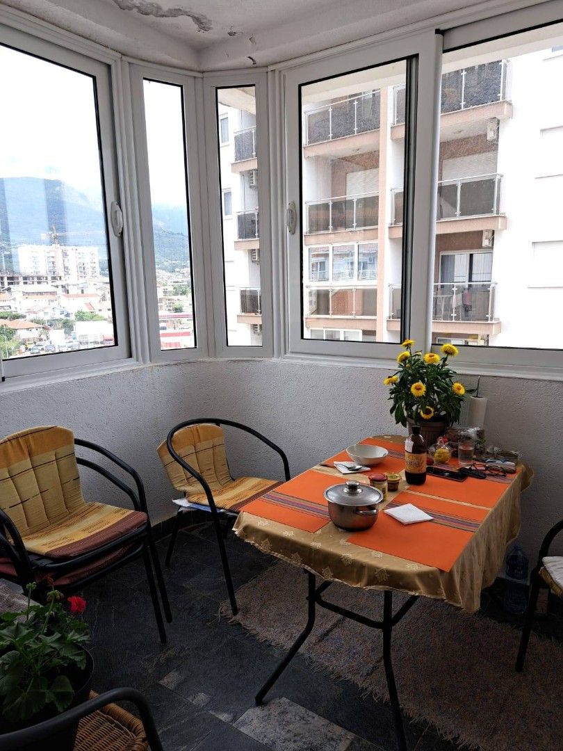 Квартира в Баре, Черногория, 55 м2 - фото 1