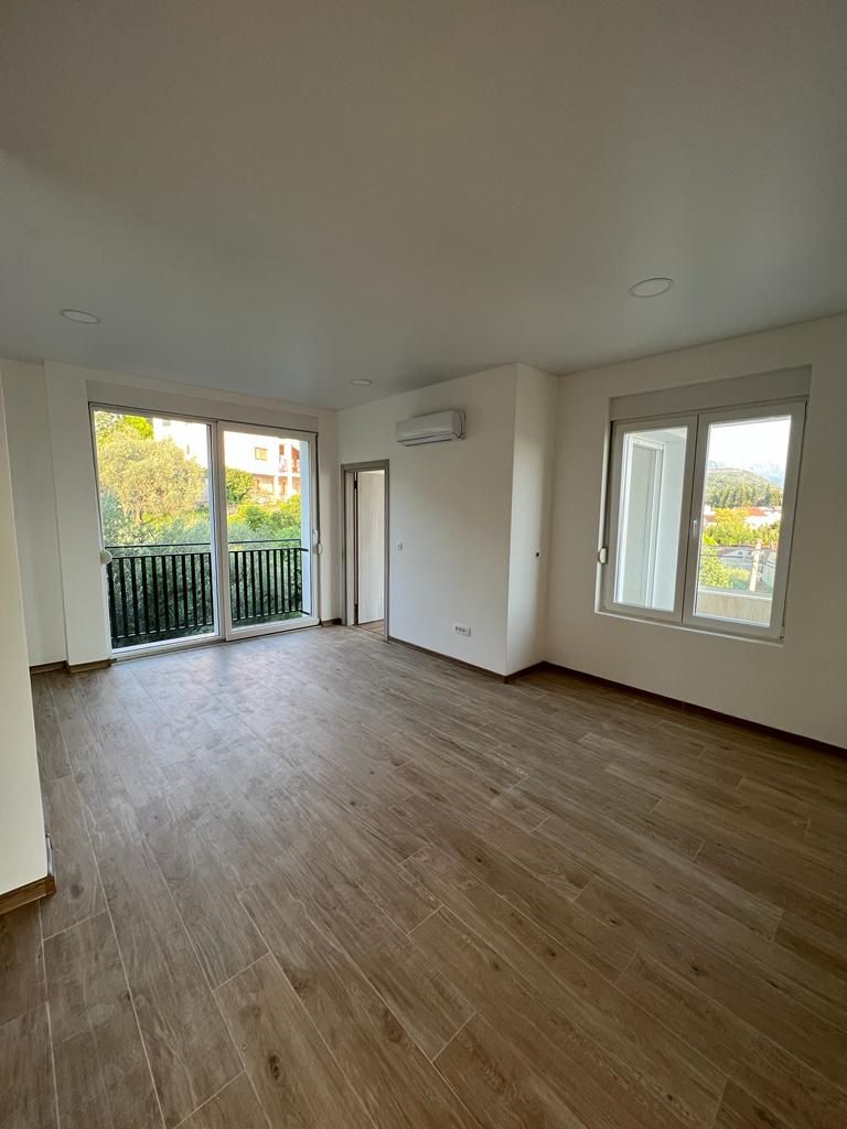 Квартира в Тивате, Черногория, 43 м² - фото 3