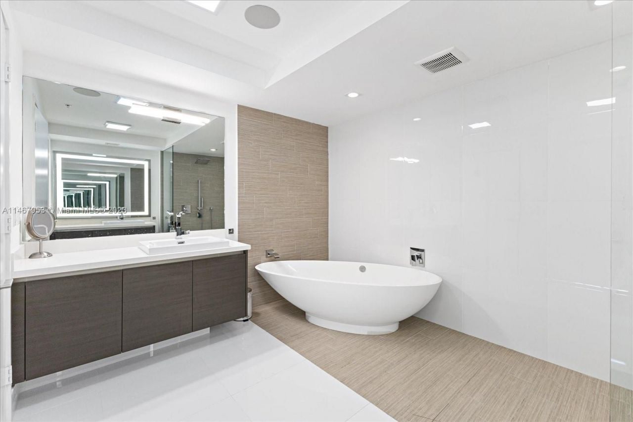 Квартира в Майами, США, 170 м² - фото 12