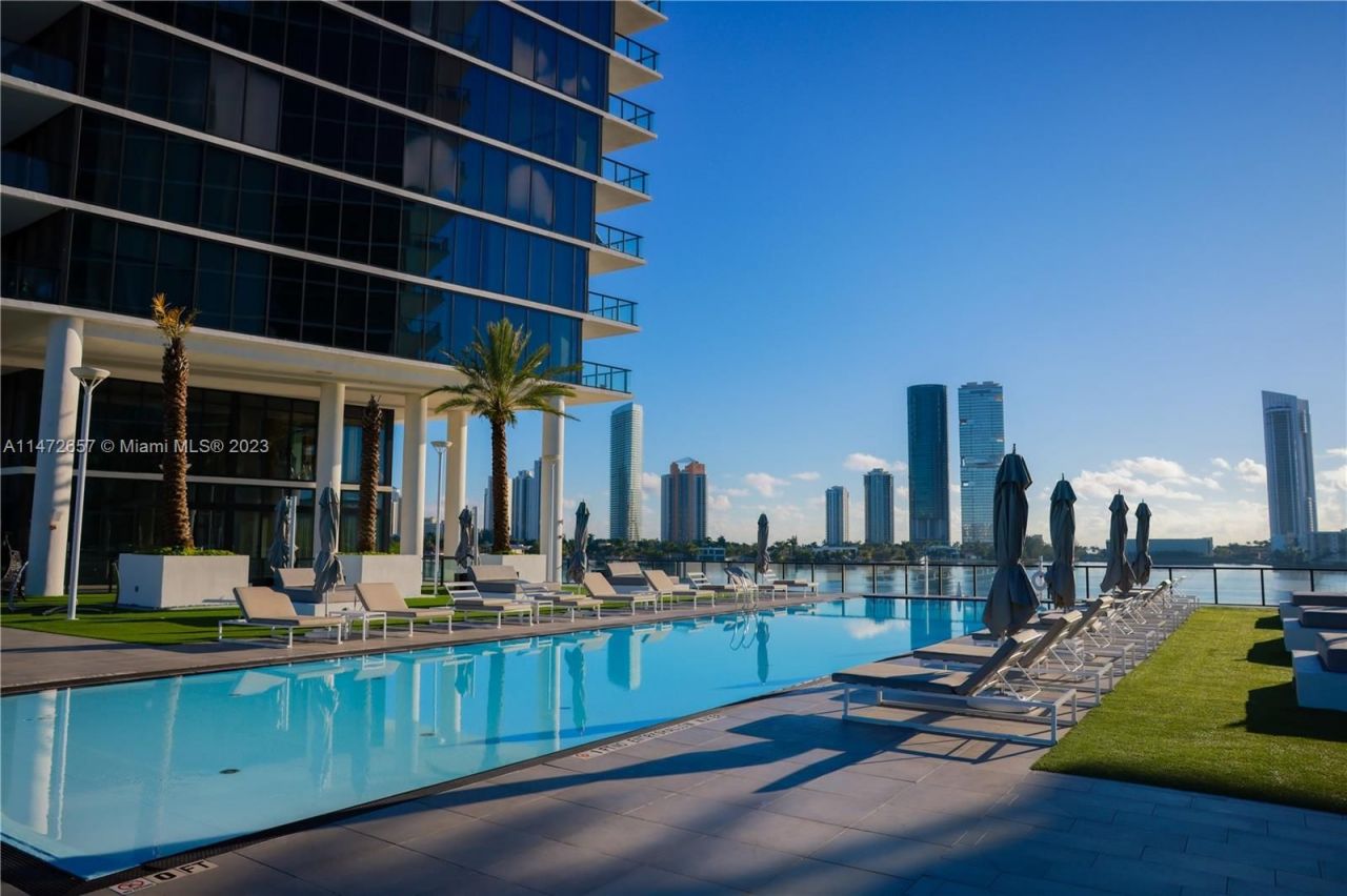 Квартира в Майами, США, 250 м² - фото 2