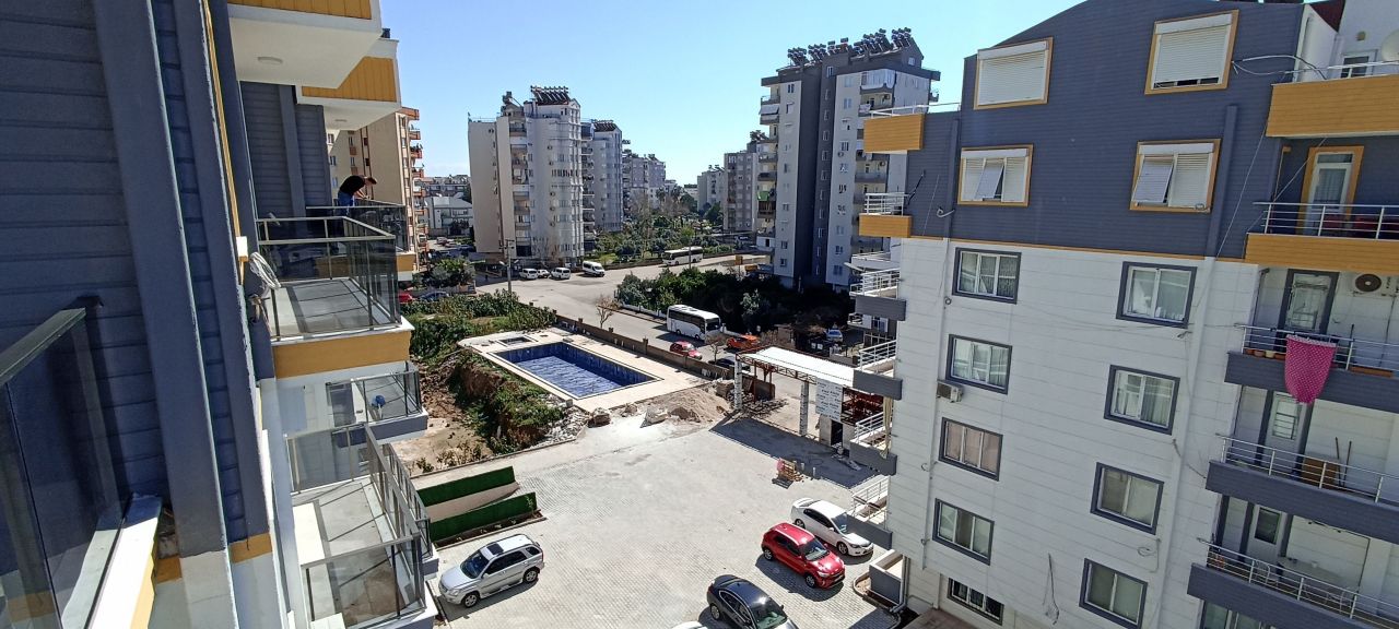 Апартаменты в Ларе, Турция, 200 м2 - фото 1