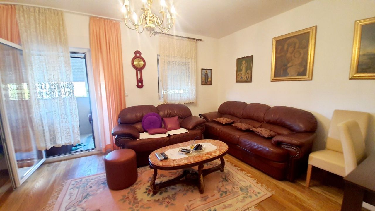 Квартира в Баре, Черногория, 50 м2 - фото 1