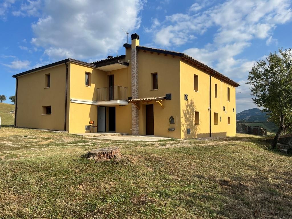 Дом в Бизенти, Италия, 167 м2 - фото 1