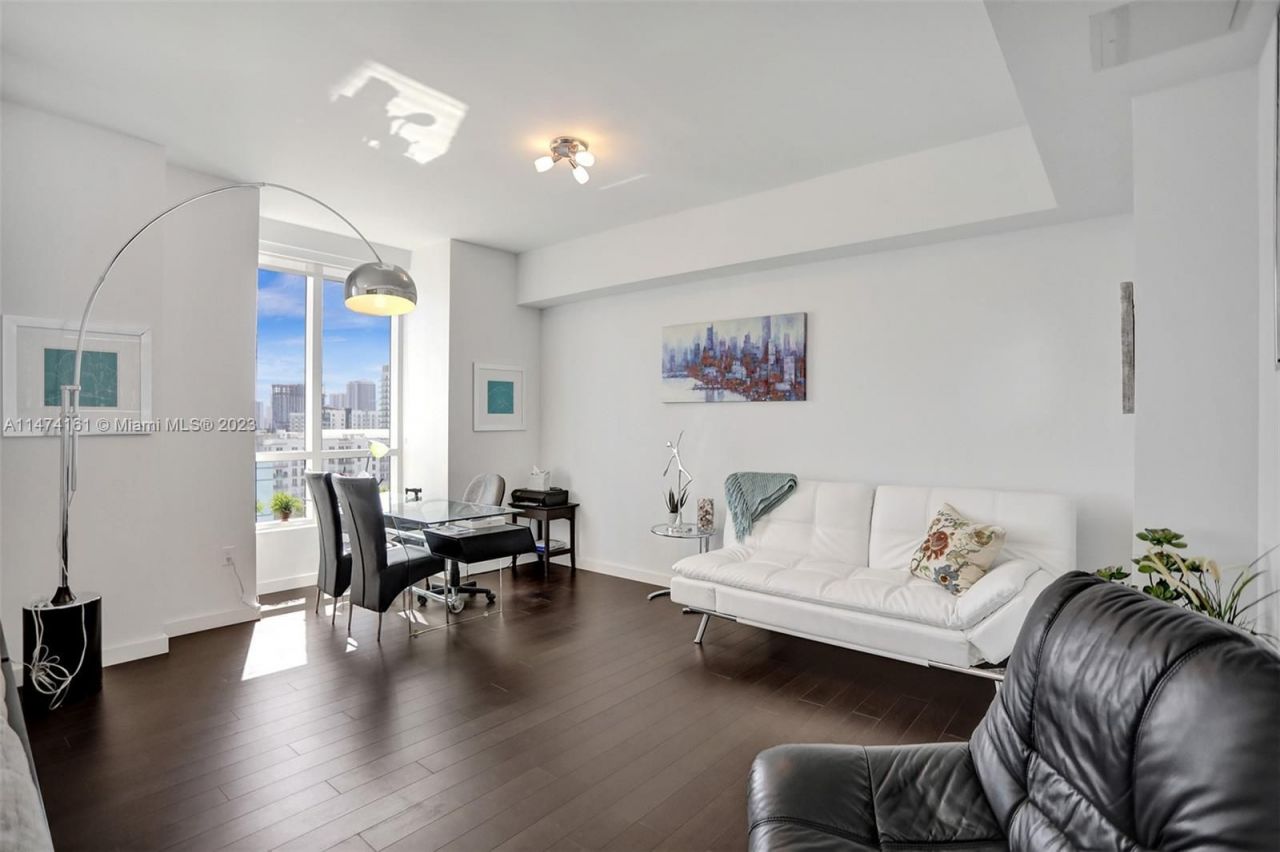 Квартира в Майами, США, 75 м² - фото 8