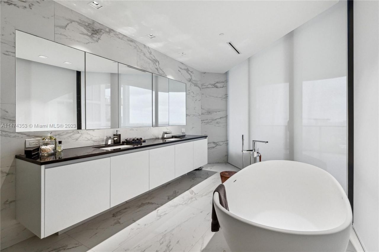 Квартира в Майами, США, 400 м² - фото 17