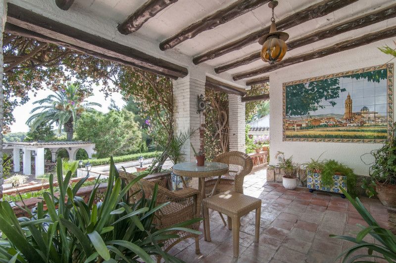 Шале в Кастельдефельсе, Испания, 1 084 м² - фото 4