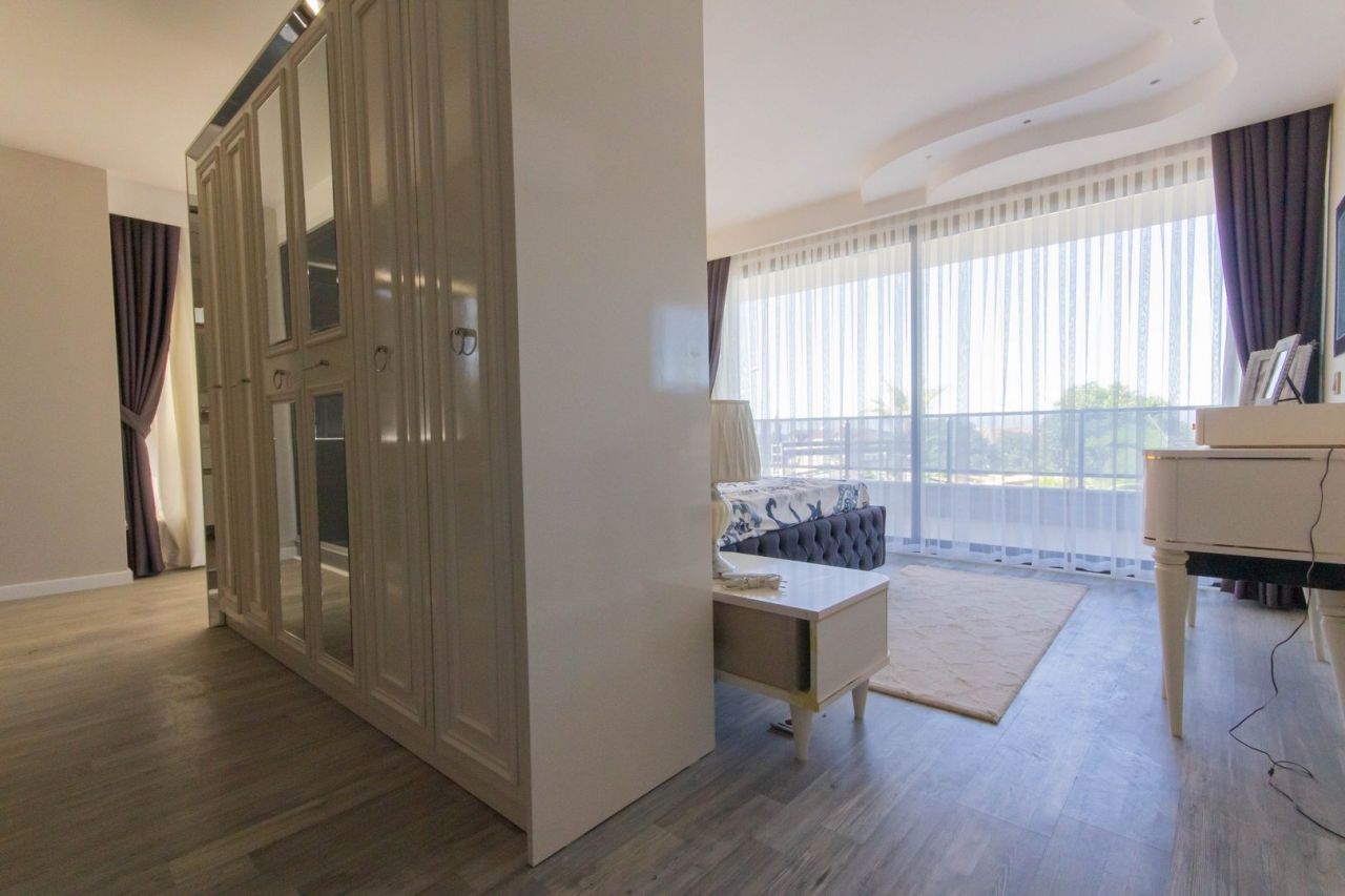 Квартира в Алании, Турция, 200 м² - фото 12