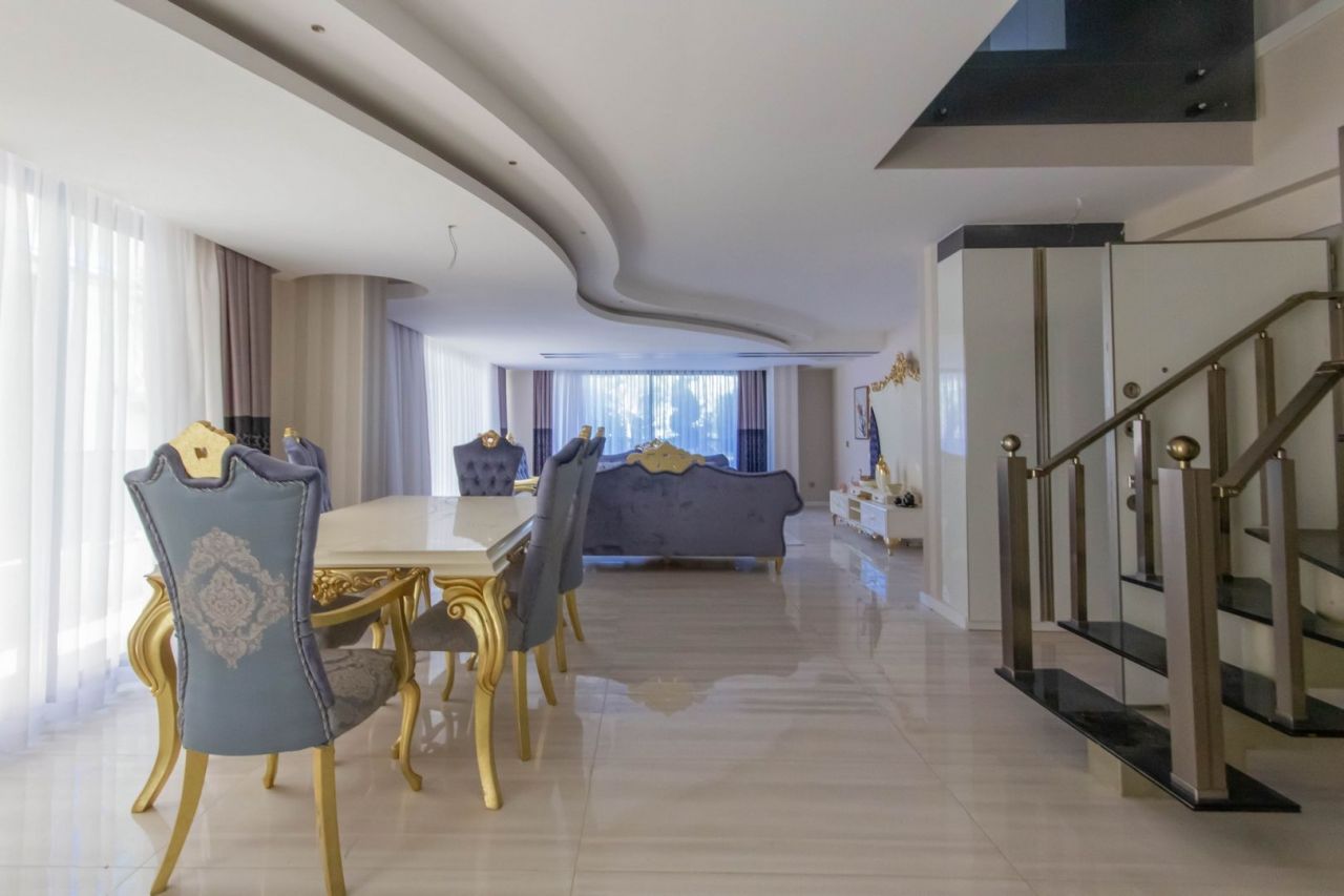 Квартира в Алании, Турция, 200 м² - фото 7