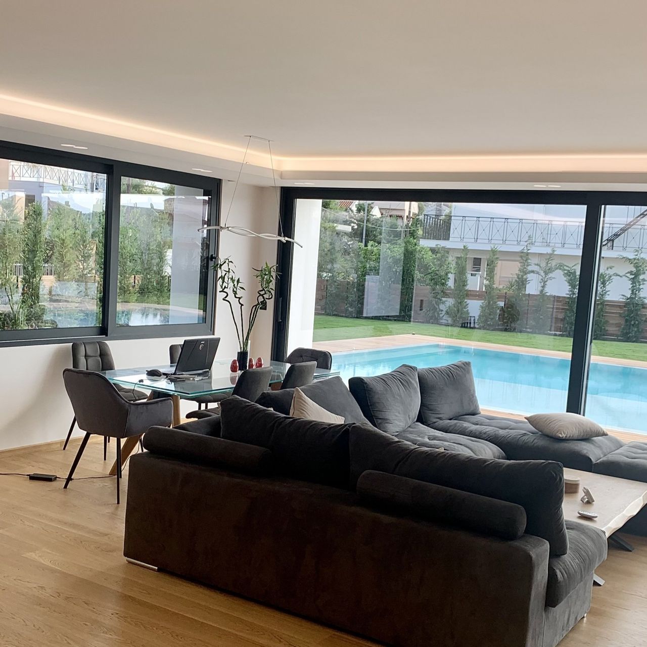 Дом в Афинах, Греция, 450 м² - фото 1