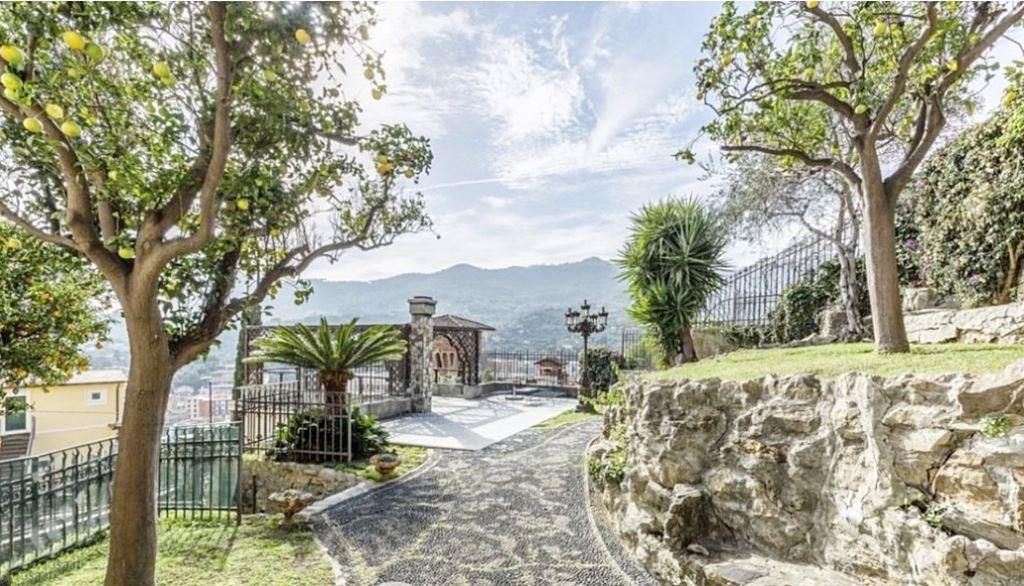 Вилла в Санта-Маргерита-Лигуре, Италия, 300 м² - фото 5