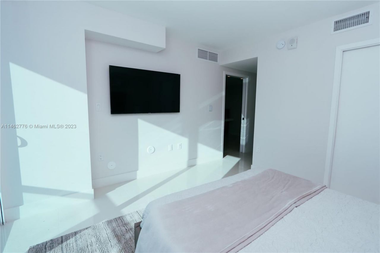 Квартира в Майами, США, 100 м² - фото 11