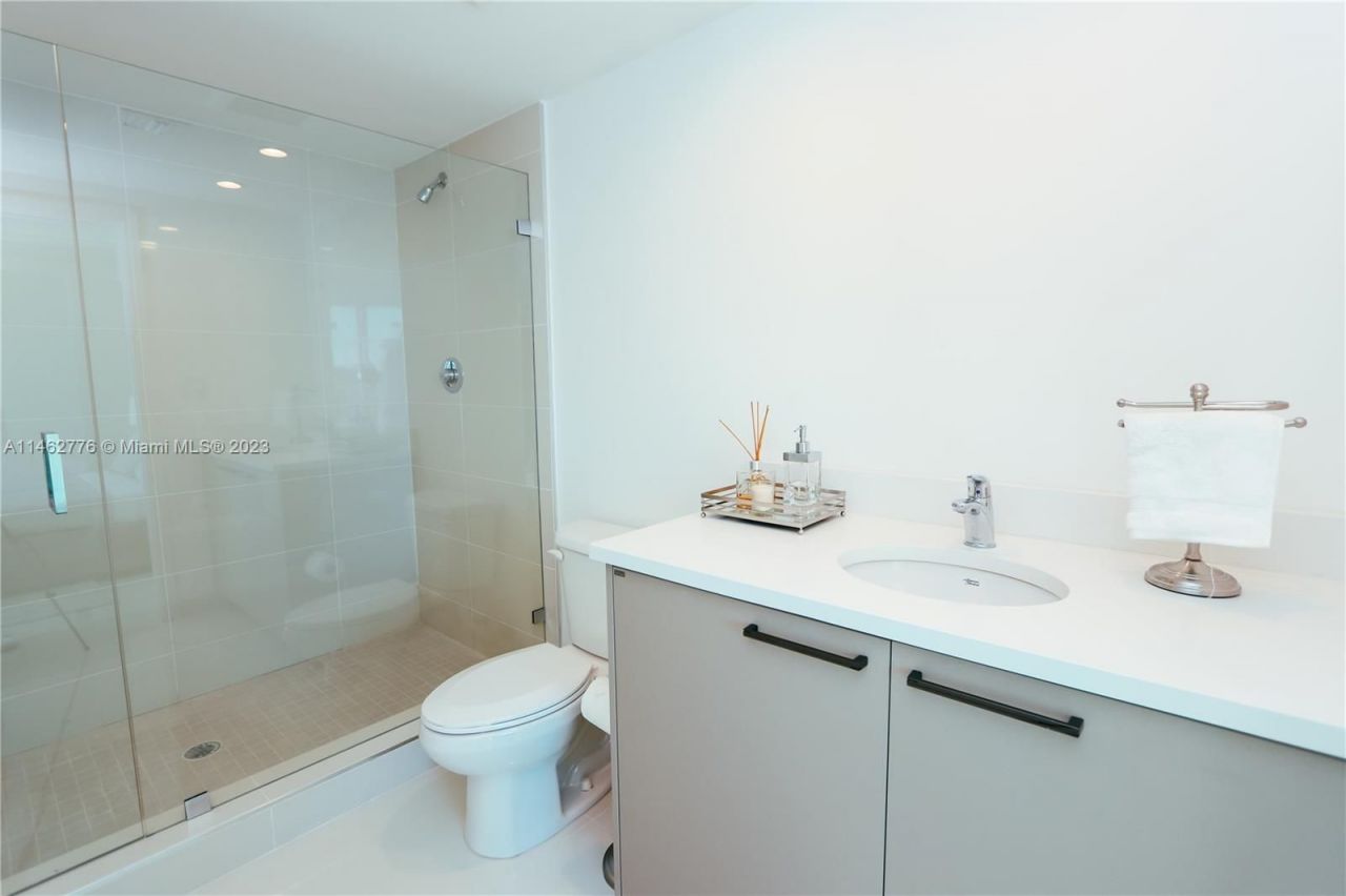 Квартира в Майами, США, 100 м² - фото 13