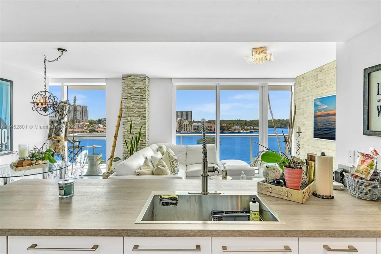 Квартира в Майами, США, 120 м² - фото 2