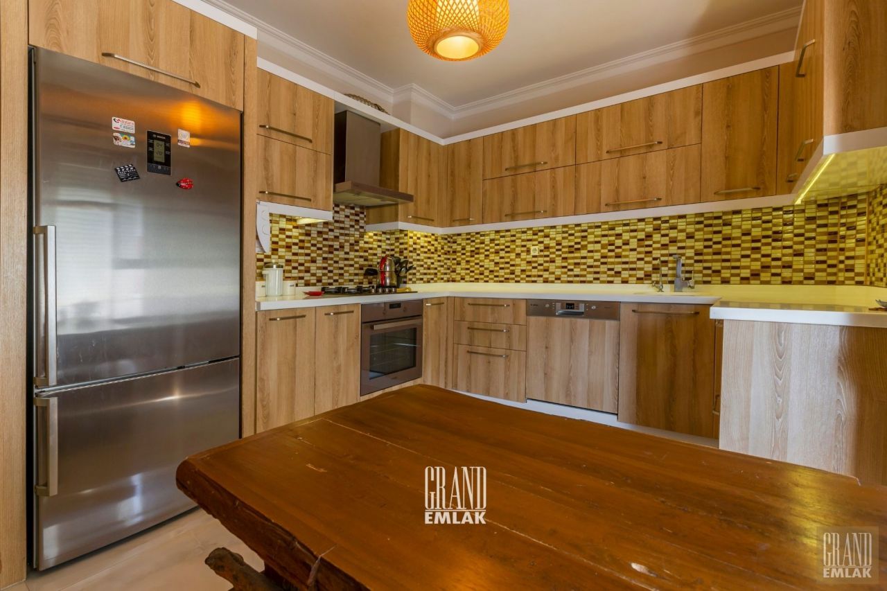 Квартира в Анталии, Турция, 180 м² - фото 10