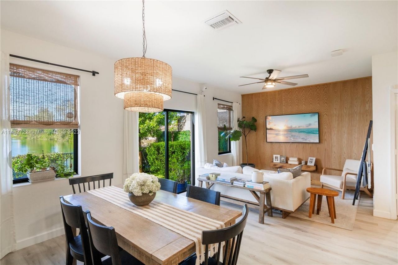 Таунхаус в Майами, США, 130 м² - фото 2