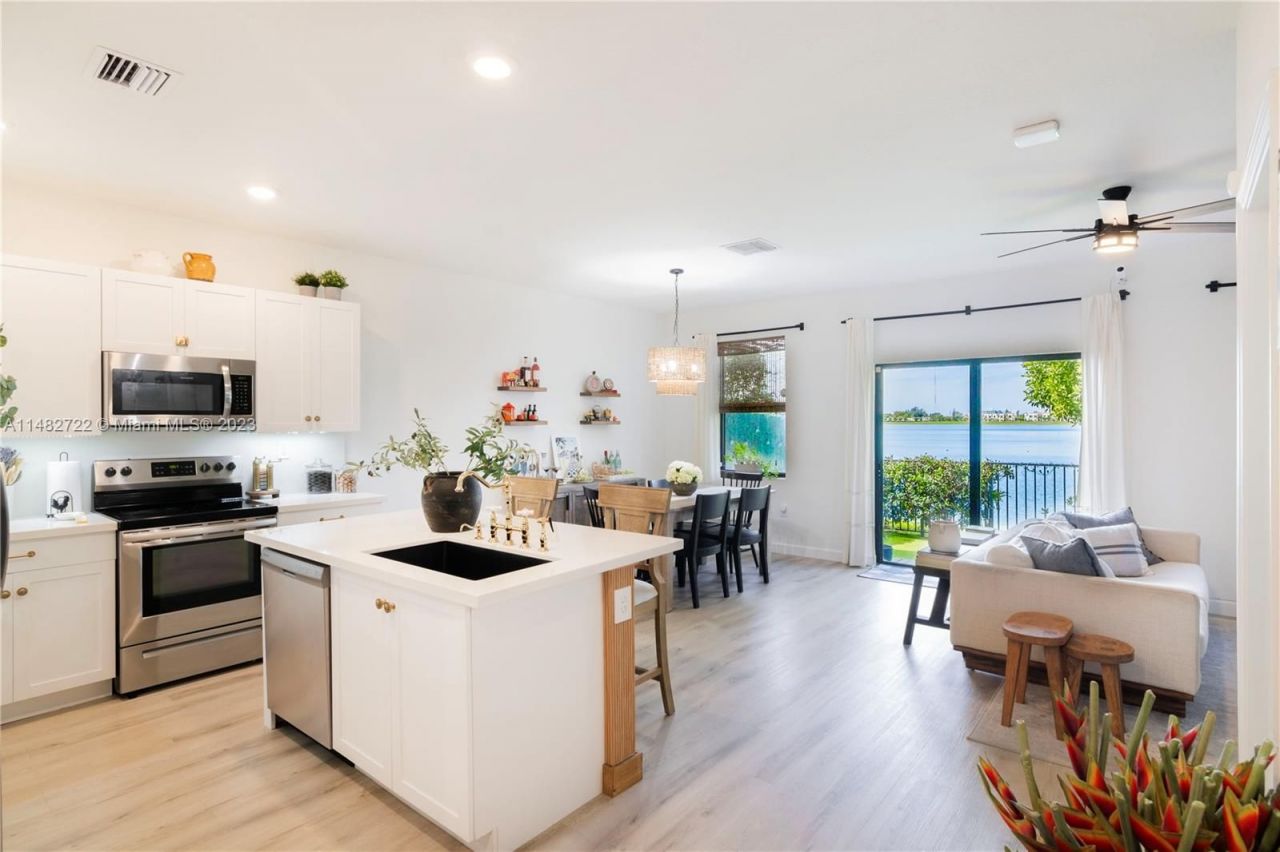 Таунхаус в Майами, США, 130 м² - фото 8