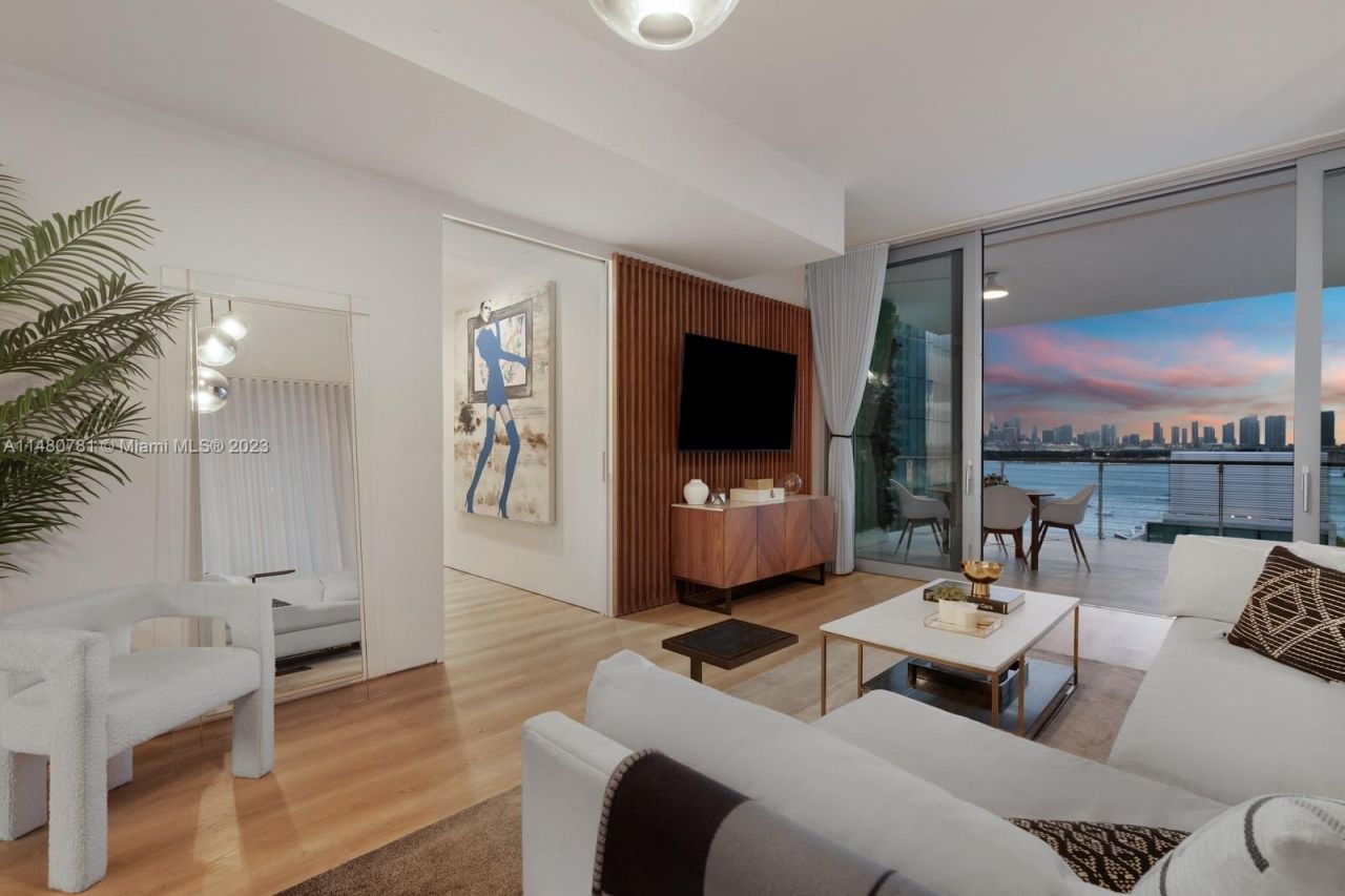 Квартира в Майами, США, 250 м² - фото 2