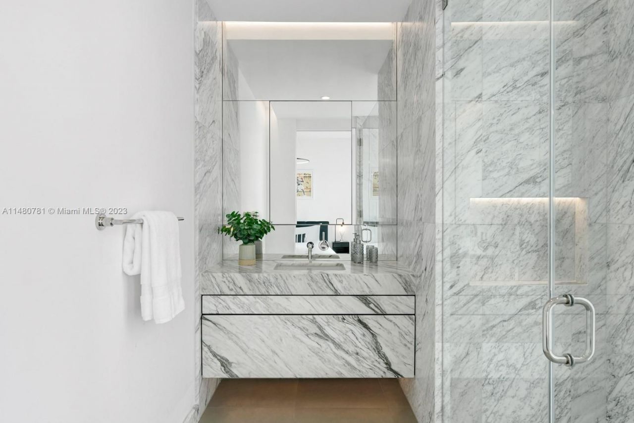 Квартира в Майами, США, 250 м² - фото 14