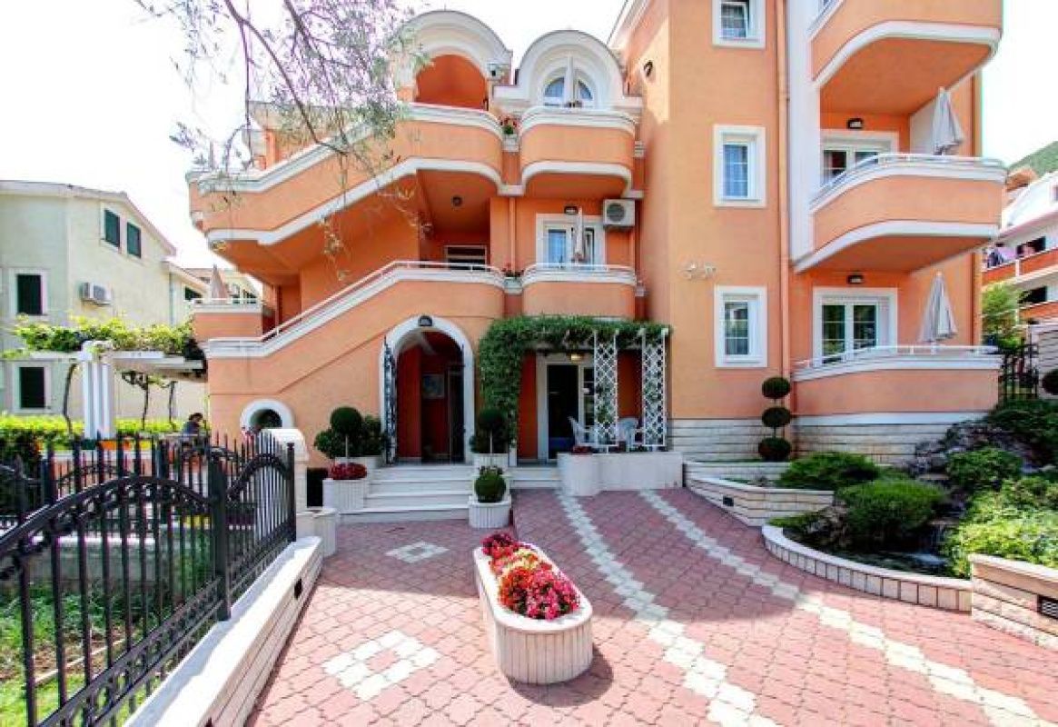 Отель, гостиница в Будве, Черногория, 600 м² - фото 1