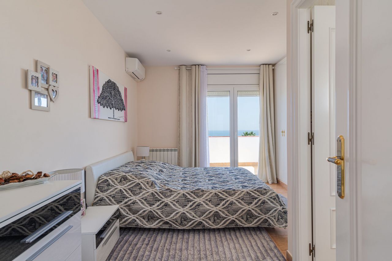 Вилла в Сан-Поль-де-Мар, Испания, 361 м² - фото 4