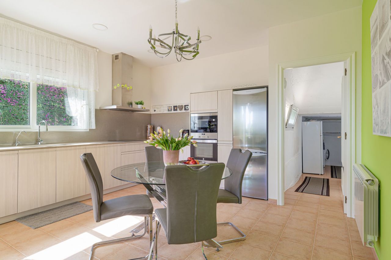 Вилла в Сан-Поль-де-Мар, Испания, 361 м² - фото 16