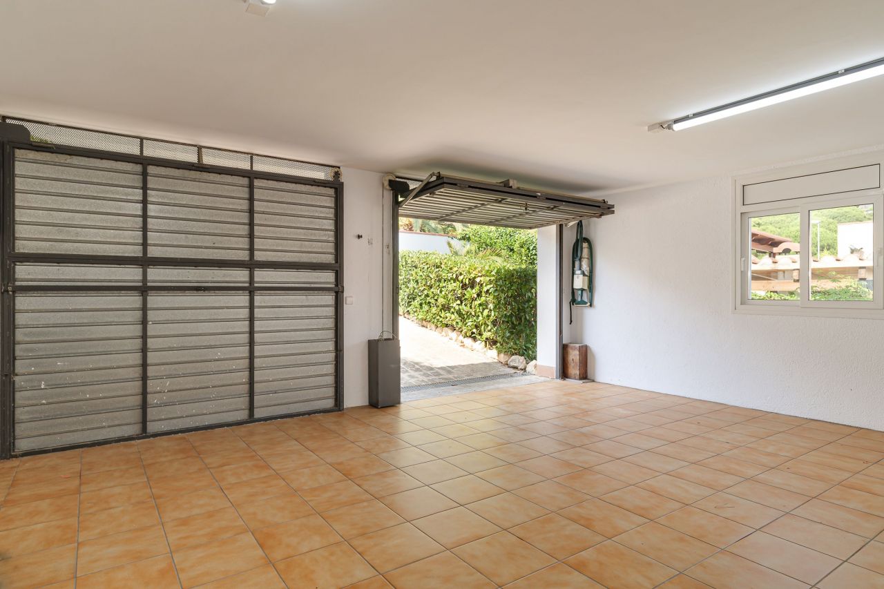 Вилла в Сан-Поль-де-Мар, Испания, 361 м² - фото 18