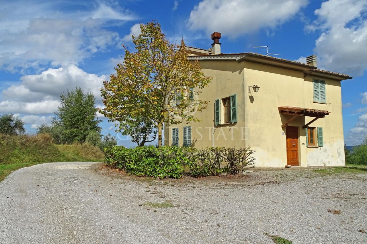Дом в Четоне, Италия, 264.8 м2 - фото 1